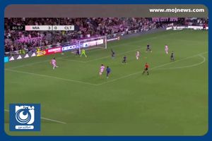 گل تماشایی لیونل مسی مقابل شارلوت + فیلم