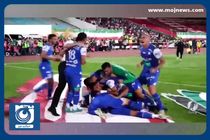 خوشحالی عجیب و خطرناک بهزاد غلامپور بعد از گل استقلال + فیلم