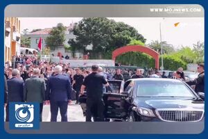 حضور جالب رجب طیب اردوغان، رئیس جمهور ترکیه در حوزه رای‌گیری + فیلم