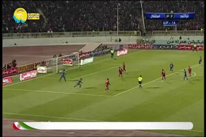 فیلم گل چهارم استقلال به تراکتور توسط علی کریمی-10 آبان
