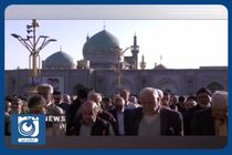 اقامه نماز عید فطر در حرم رضوی + فیلم