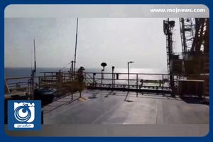 حضور رئیسی بر روی سکوی تولید گاز فاز ۱۱ میدان پارس جنوبی + فیلم