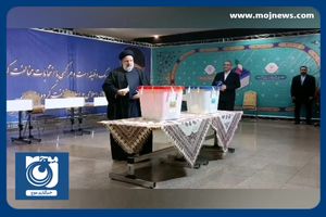  رئیس‌جمهور رأی خود را به صندوق انداخت + فیلم