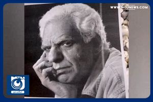 اولین ویدیو از لحظه نصب سنگ مزار کیومرث پوراحمد + فیلم