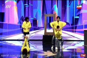 فیلم اجرای گروه مجاز در مرحله نیمه نهایی عصر جدید