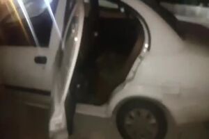 به آتش کشیدن ماشین خبرنگاران و عکاسان پس از دیدار سپاهان و پرسپولیس