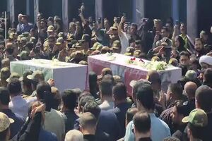 مراسم وداع و خاکسپاری چهار شهید حمله موشکی دشمن در اهواز برگزار شد
