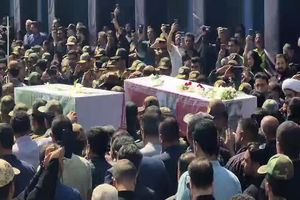 مراسم وداع و خاکسپاری چهار شهید حمله موشکی دشمن در اهواز برگزار شد
