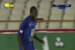 فیلم خلاصه بازی استقلال و تراکتور 